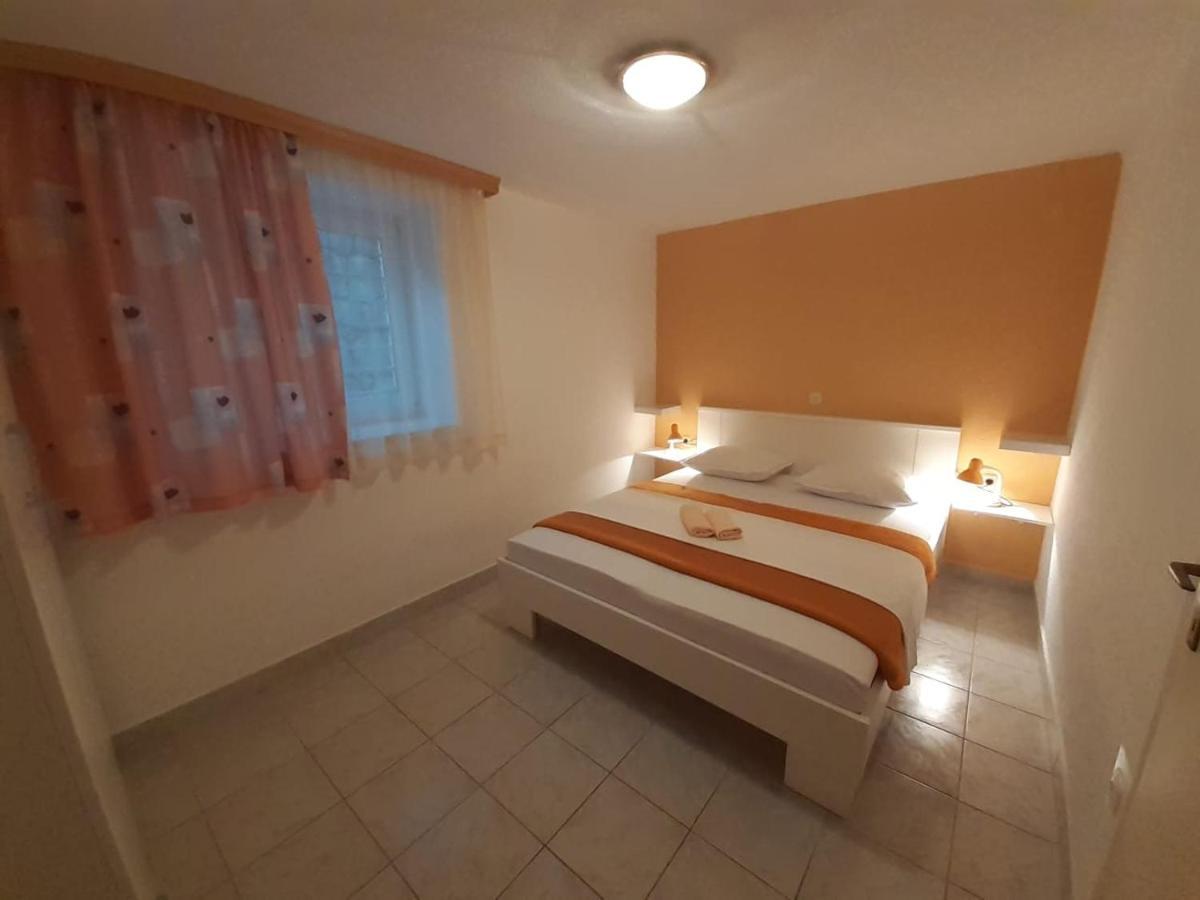Apartments With A Parking Space Gradac, Makarska - 11332 Gradac  Exteriör bild