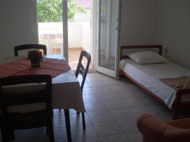 Apartments With A Parking Space Gradac, Makarska - 11332 Gradac  Rum bild