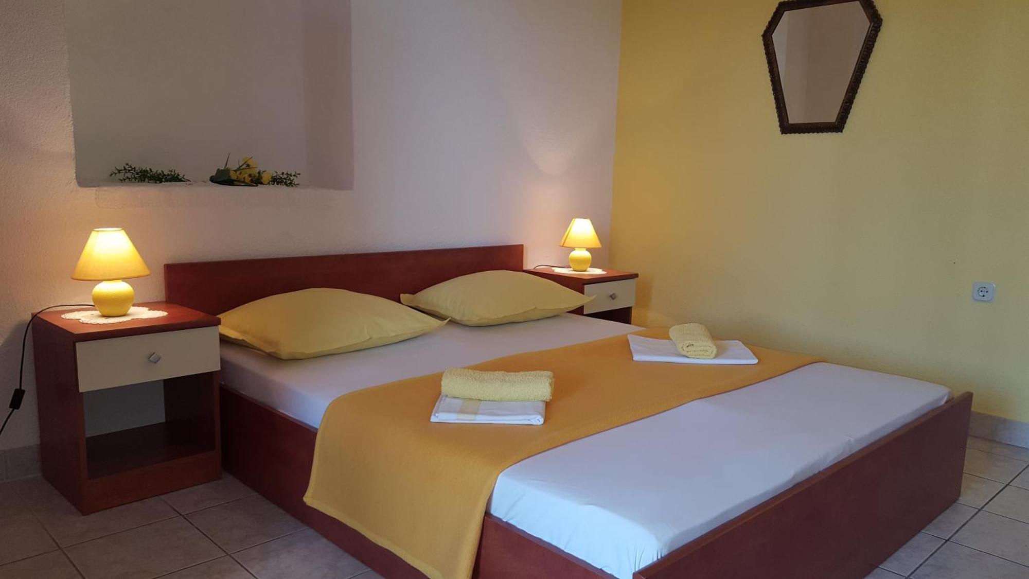 Apartments With A Parking Space Gradac, Makarska - 11332 Gradac  Rum bild